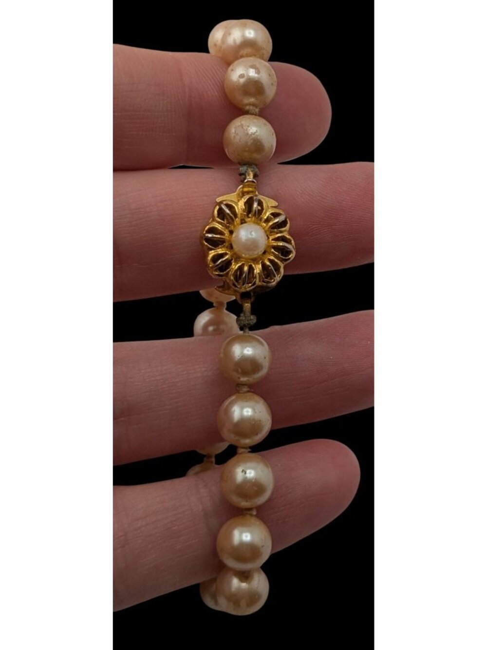 Vintage Japan Faux Pearl Bracelet Floral Box Clasp Gold Cream Elegance